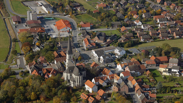 Luftaufnahme des Ortes Herzfeld im Kreis Soest