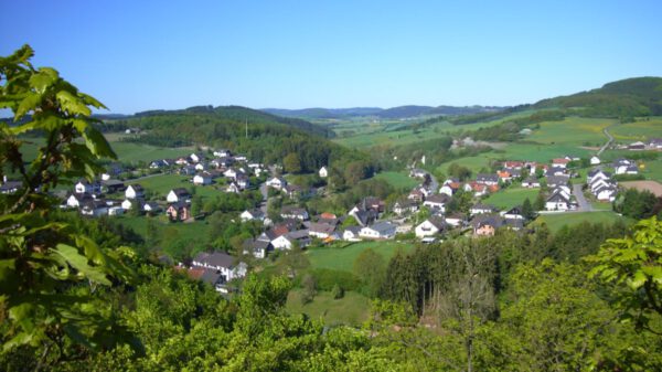 Umgeben von Natur liegt das Dorf Medebach-Dreislar