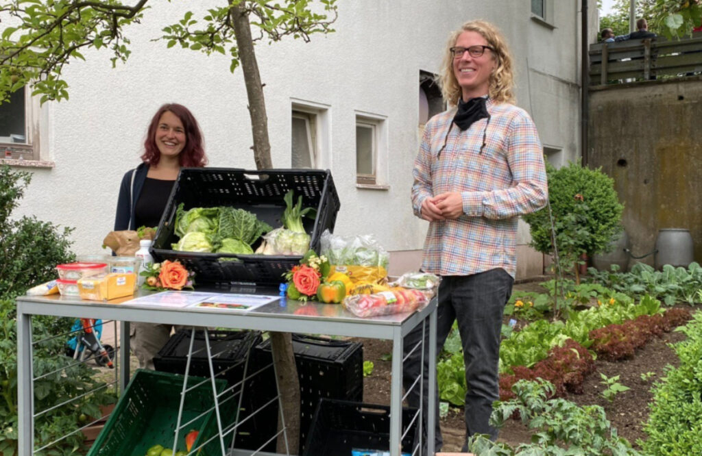 Studenten in Garten