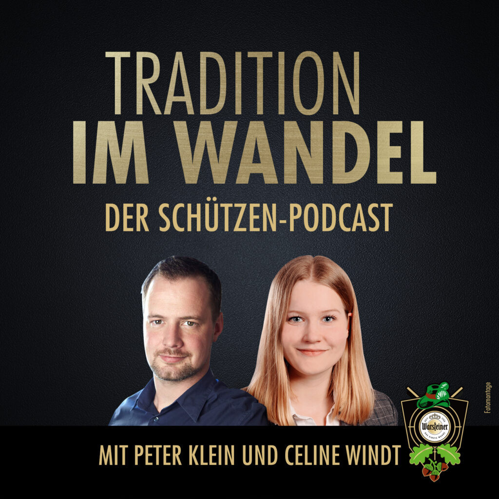Goldene Schrift auf schwarzem Grund, darunter Portrait von Mann und Frau